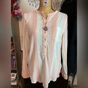 Like New! Lucky Brand Women’s multi color button up long blouse size medi…